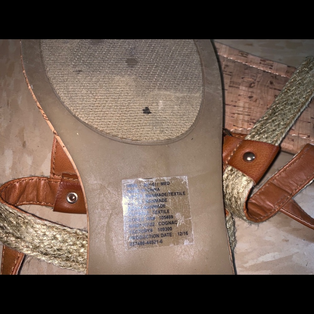 Leather Sandals - Picture 2 of 3